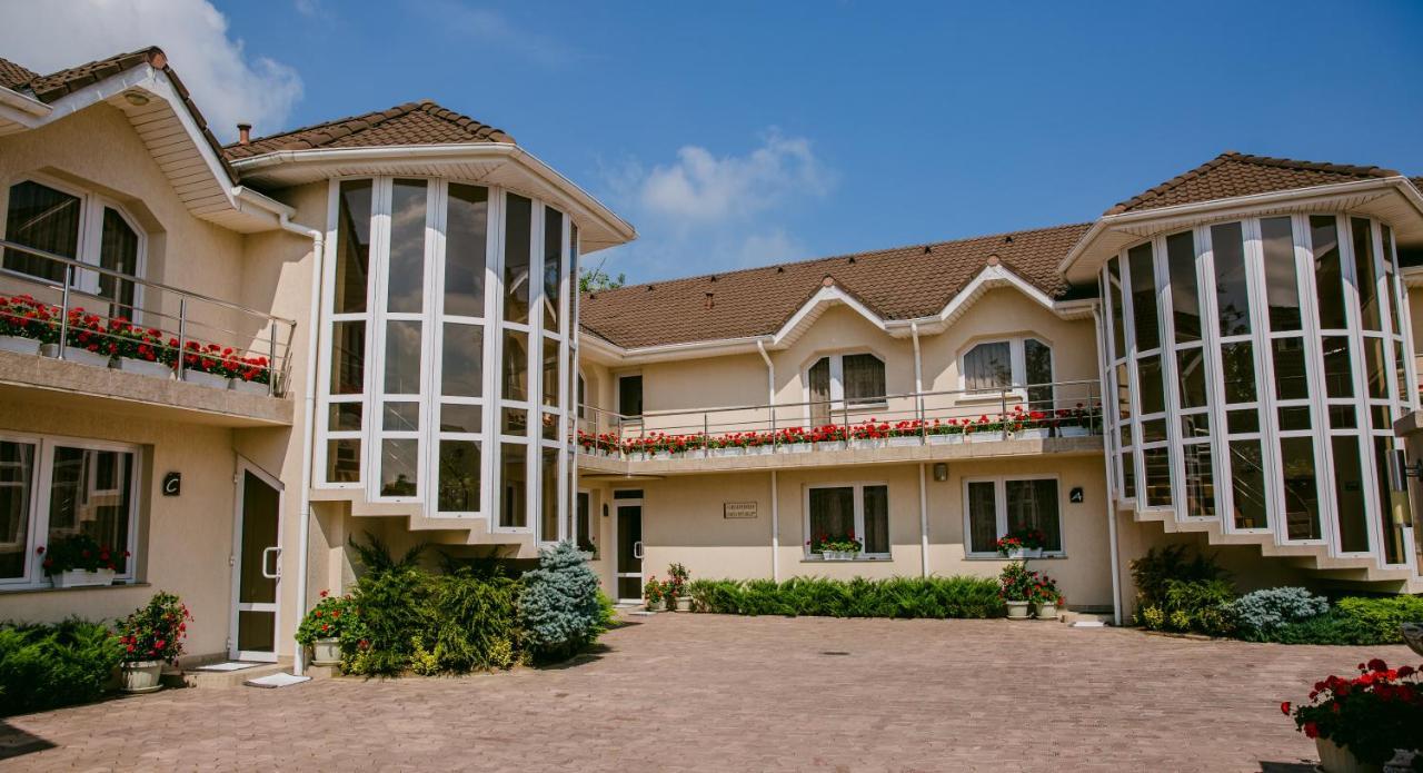 Villa Brussels Deva Exterior photo
